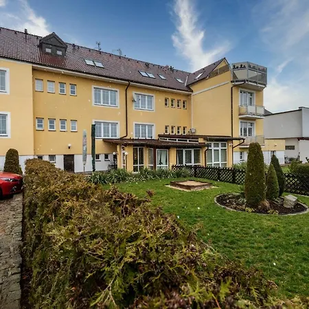 A Restaurace U Mydlaru Mnichovo Hradiště